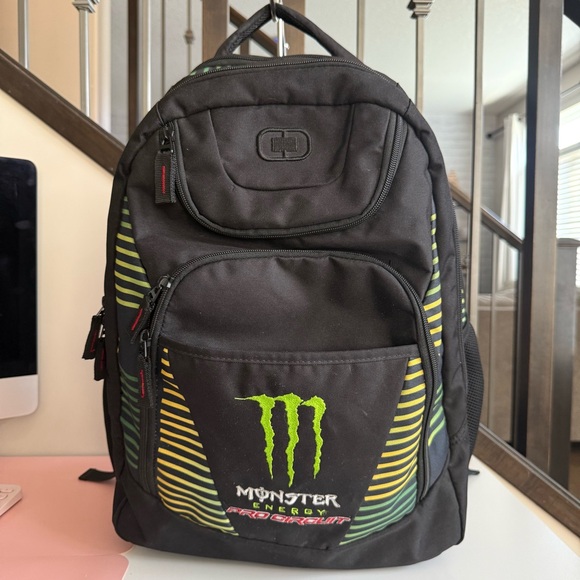 MONSTER ENERGY Pro Circuit Backpack - Picture 2 of 12